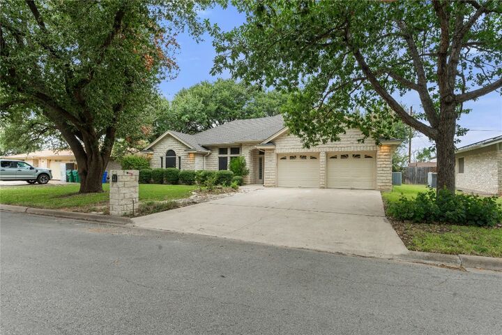 Property Photo: 2300 Willow Lane TX 76574