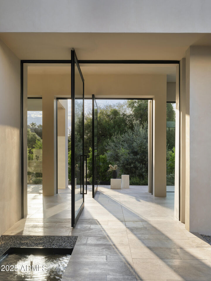 Property Photo: 4510 E Maderos Del Cuenta Drive AZ 85253