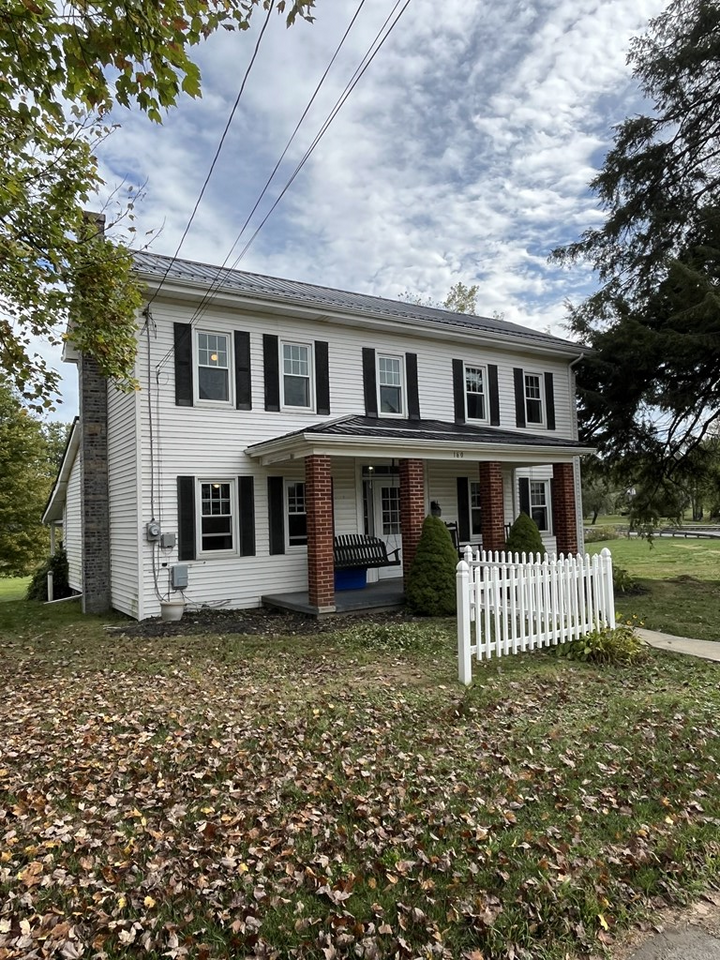 Property Photo:  160 W Main Street  PA 16222 