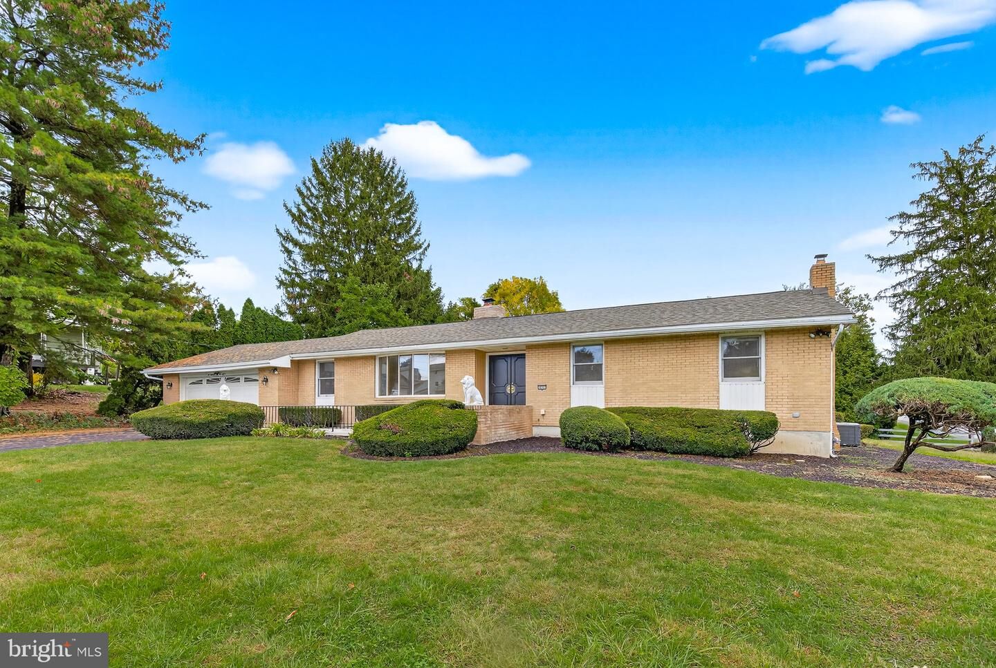 Property Photo: 650 High Street PA 17113