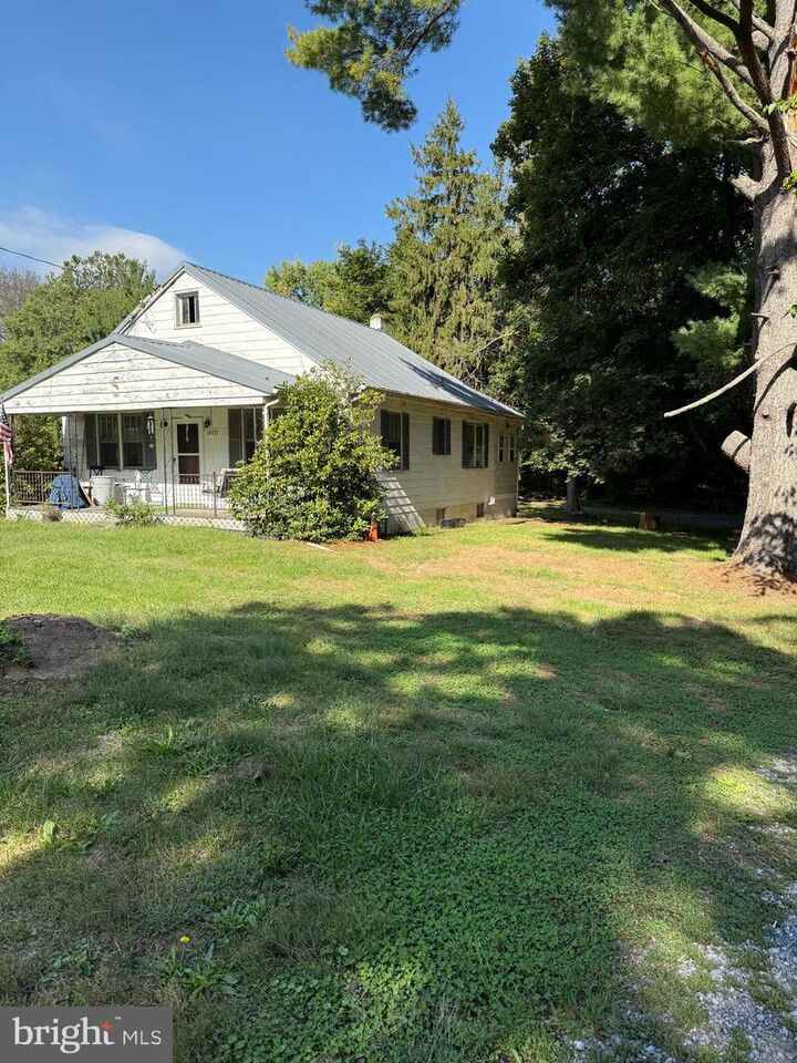 Property Photo: 14977 Leetown Road WV 25430