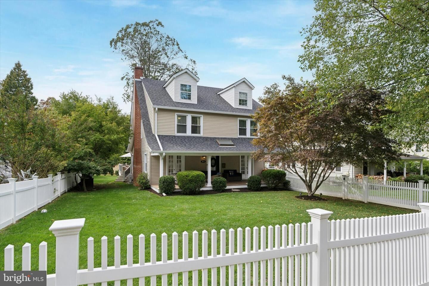 Property Photo:  106 S Valley Road  PA 19301 