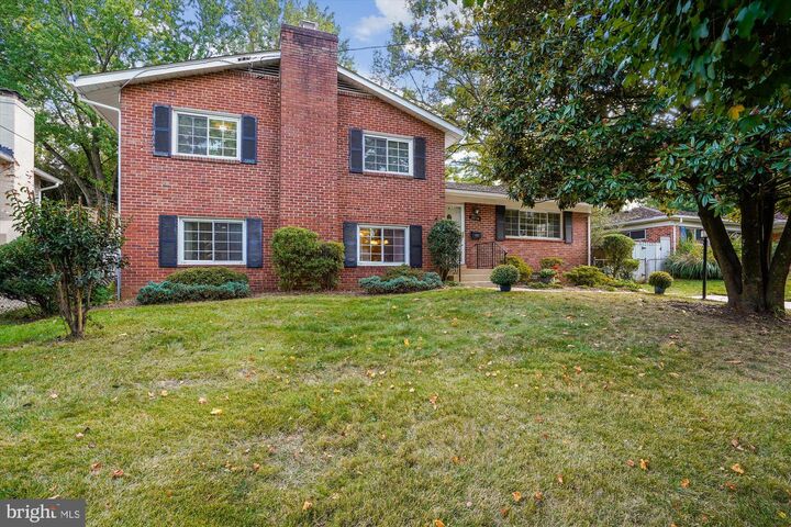 Property Photo: 6216 Rockhurst Road MD 20817