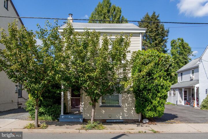 Property Photo:  46 Delevan Street  NJ 08530 