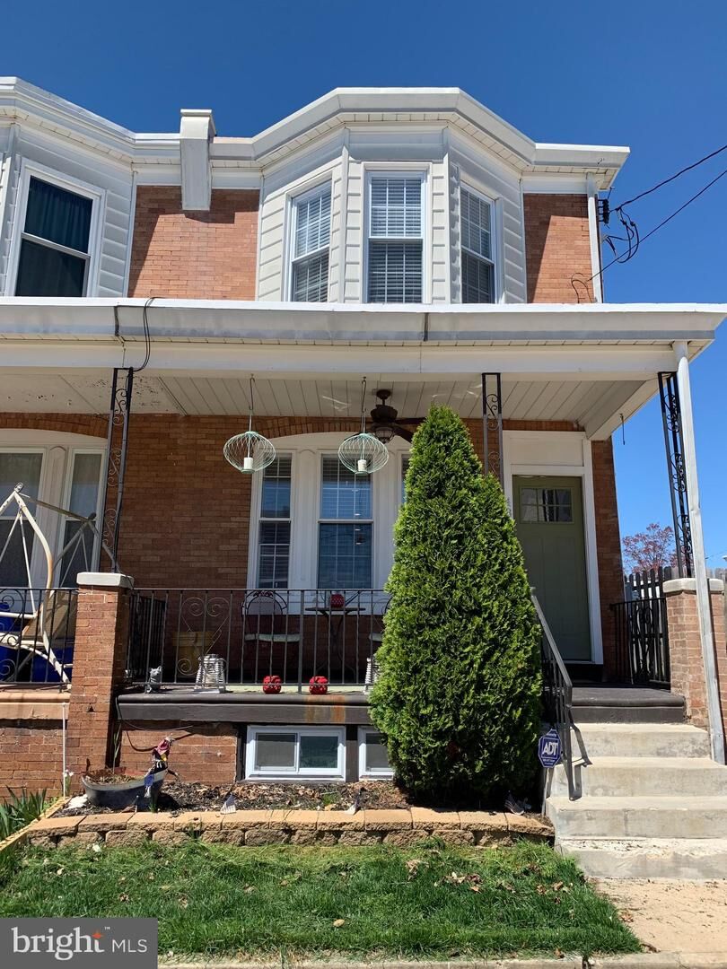 Property Photo:  432 Martin Street  PA 19128 