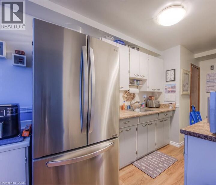 Property Photo:  1250 Duke Street 13  ON N3H 3V7 