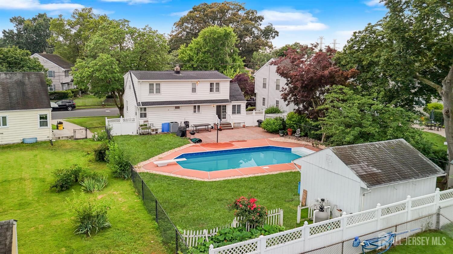 Property Photo:  45 Kenwood Terrace  NJ 08610 