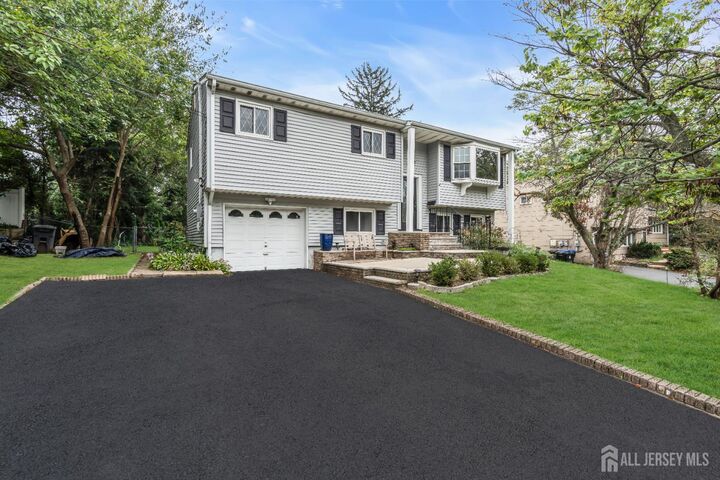 27 Bradford Road  East Brunswick NJ 08816 photo