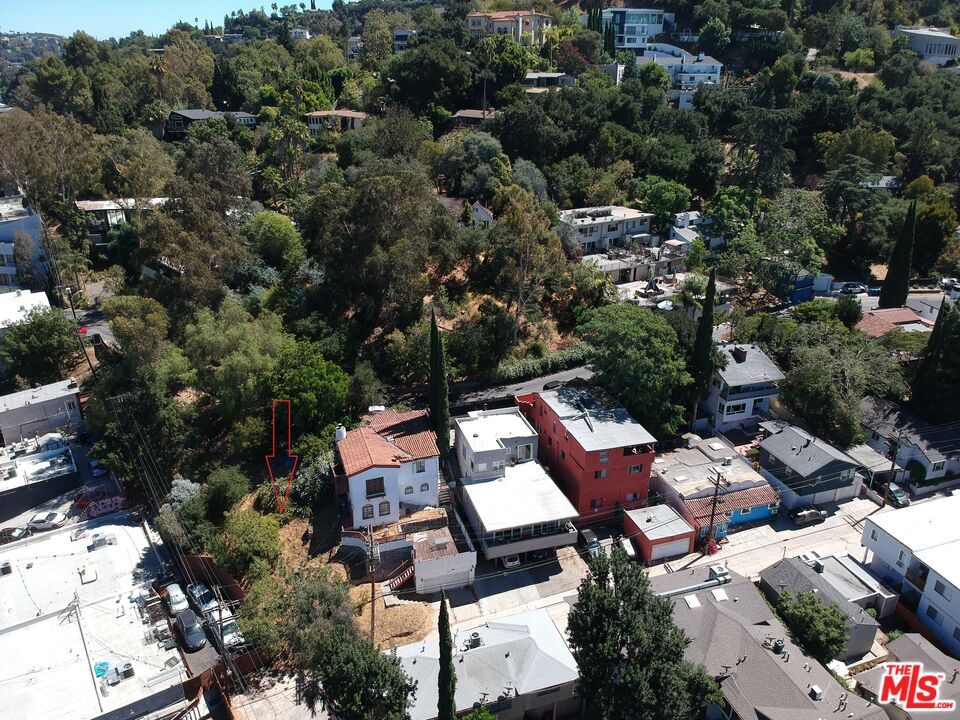 Property Photo:  3643 Fredonia Dr  CA 91307 