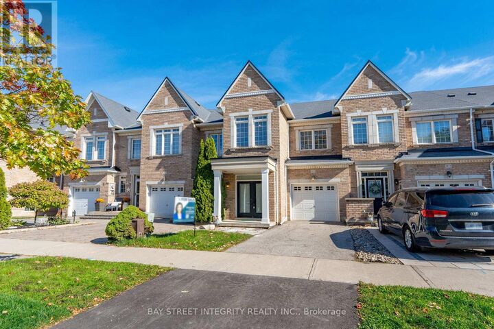 Property Photo:  2413 Grand Oak Trail  ON L6M 0J4
