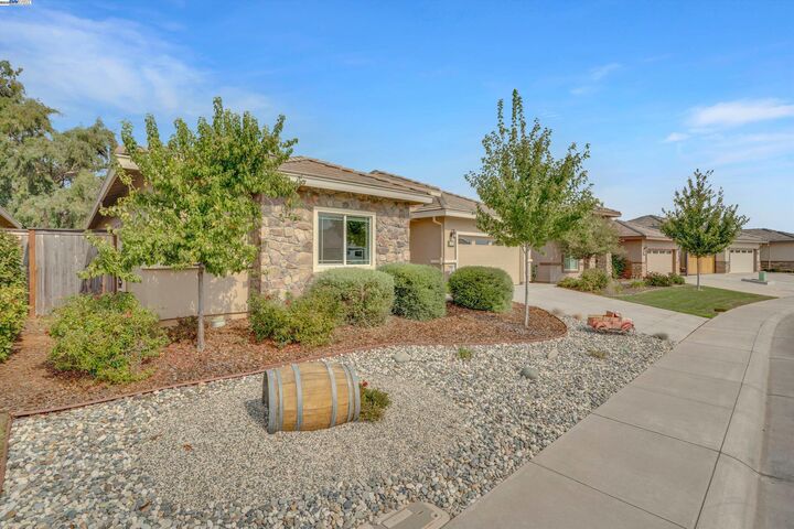 Property Photo:  1409 St. Andrews Ln  CA 95640 
