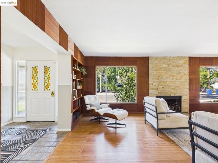 Property Photo:  1162 136th Ave  CA 94578 
