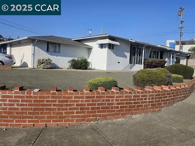 Property Photo:  2664 Renton Way  CA 94546 