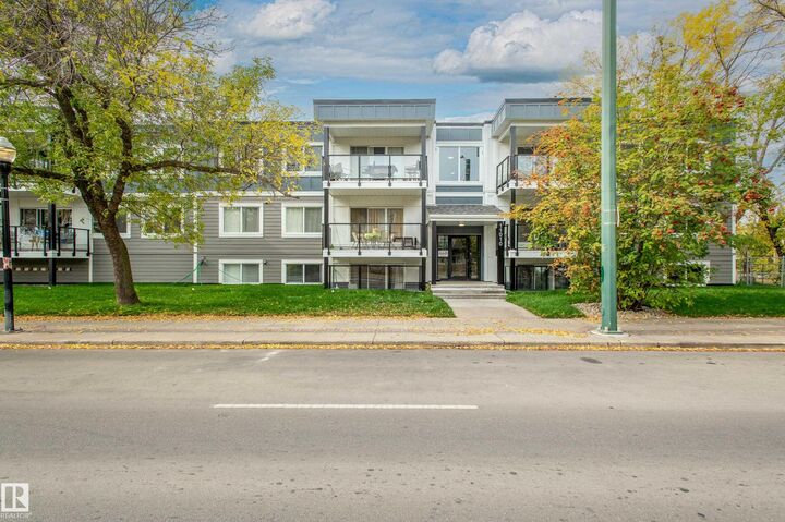 Property Photo:  11010 124 Street NW 39  AB T5M 0J3 