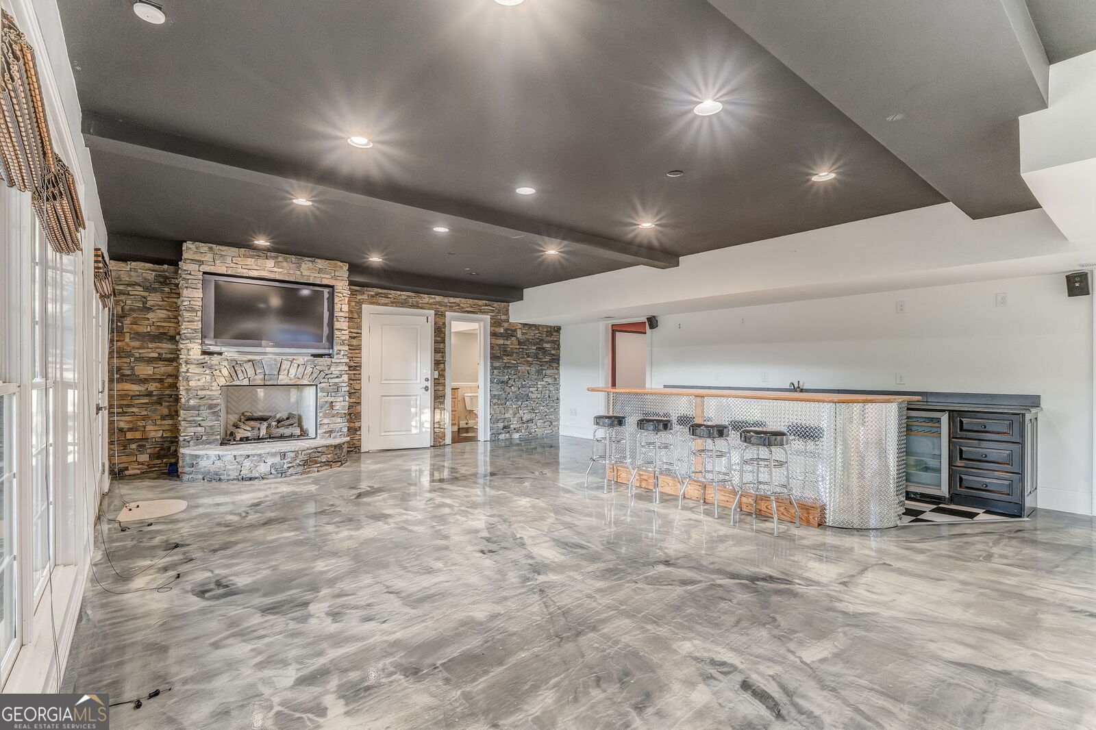 Property Photo: 7 Hogan Lane NW GA 30165