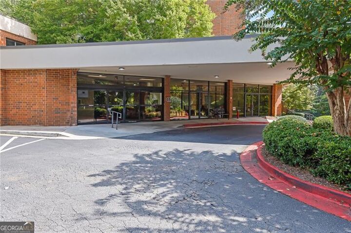 Property Photo: 300 Johnson Ferry Road B103 GA 30328