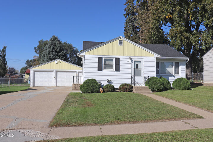 710 23rd Street N  Bismarck ND 58501 photo