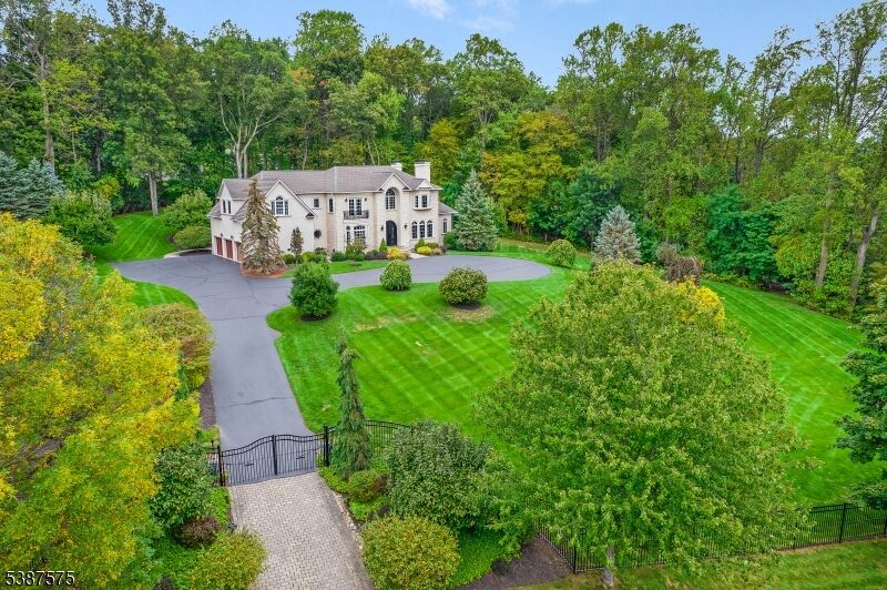 Property Photo:  4 Ashland Ter  NJ 07930 