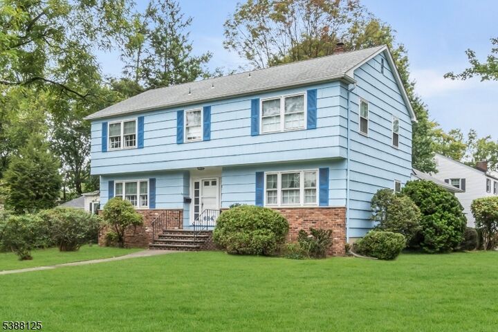 684 Gallows Hill Rd  Cranford Twp. NJ 07016 photo