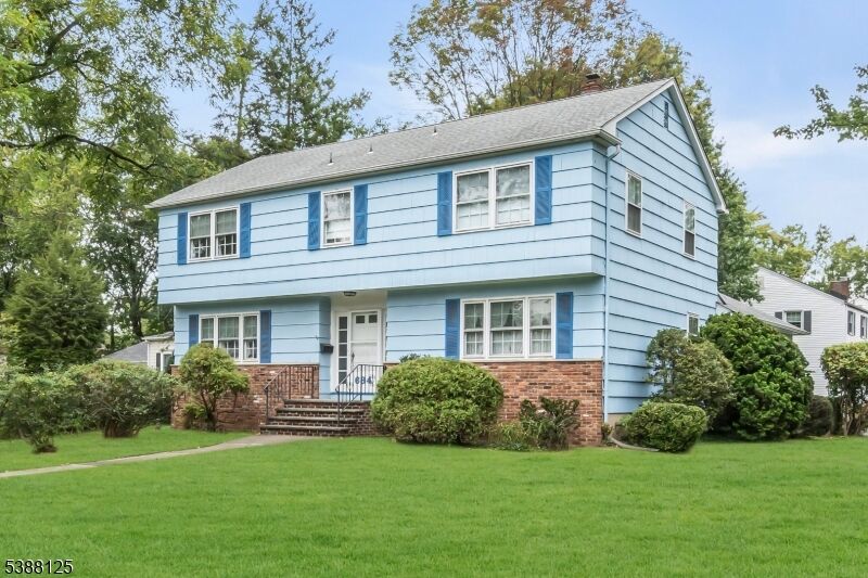 Property Photo:  684 Gallows Hill Rd  NJ 07016 