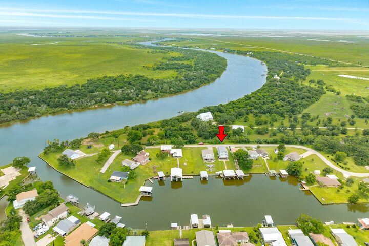 Property Photo: 5347 County Road 868E TX 77422