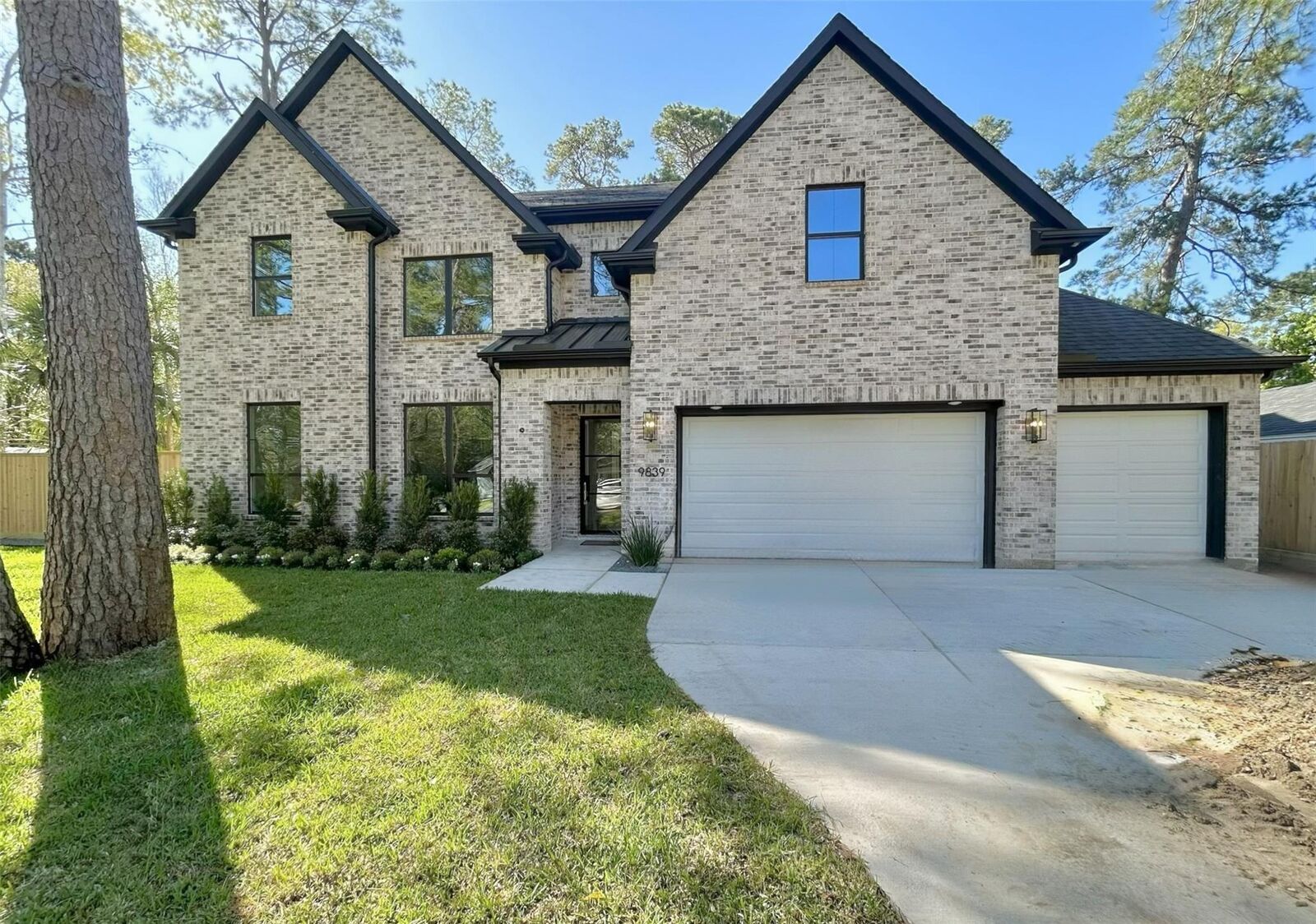 Property Photo:  9839 Warwana Road  TX 77080 