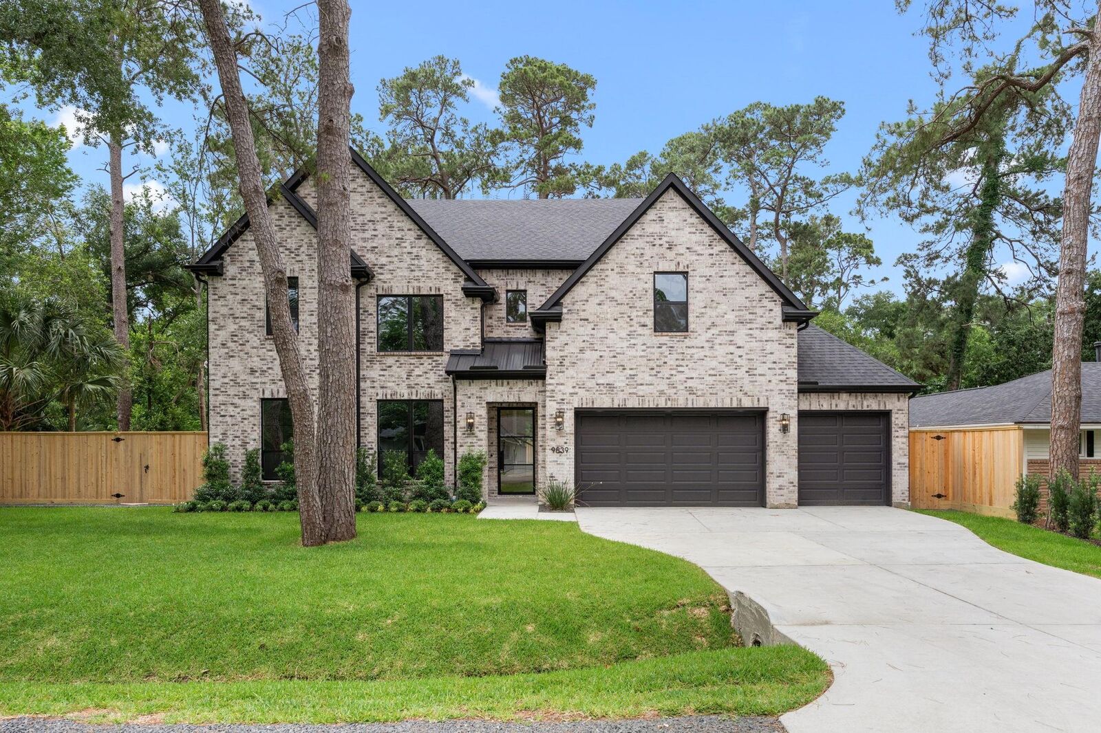 Property Photo:  9839 Warwana Road  TX 77080 