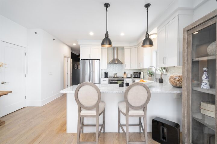 Property Photo:  250 Ogden Ave 2  NJ 07307 