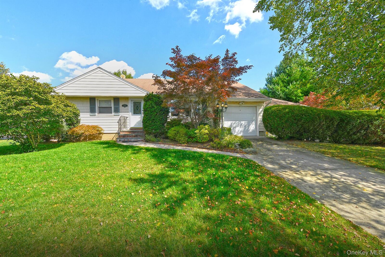 Property Photo: 1483 Crown Street NY 11793