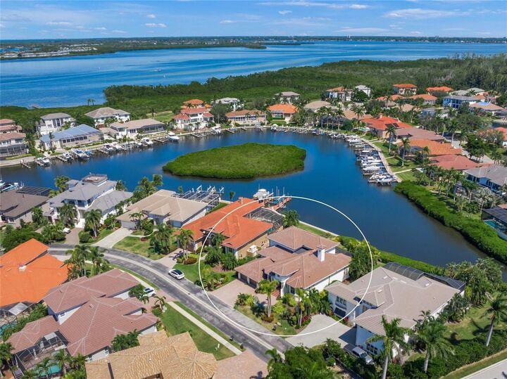 Property Photo:  12509 Safe Harbour Drive  FL 34215 