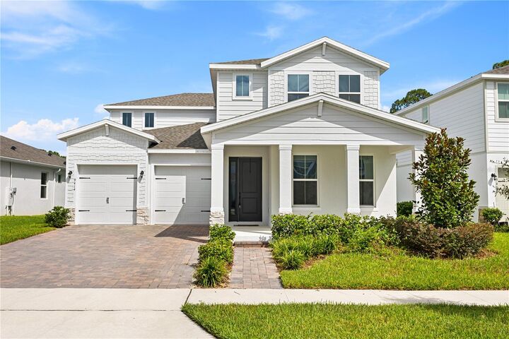 Property Photo:  9414 Emerald Berry Drive  FL 34787 