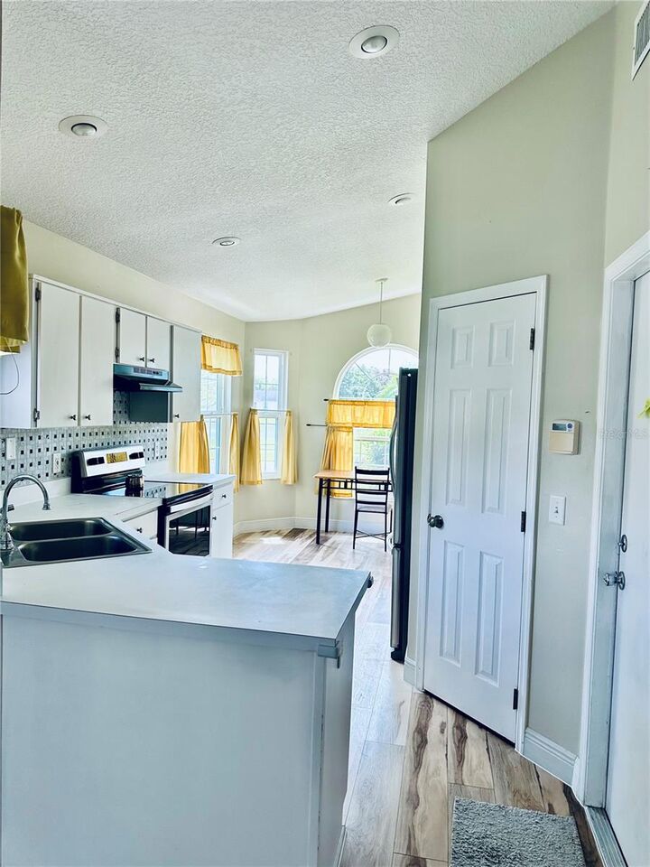 Property Photo: 1339 Daniels Cove FL 34787