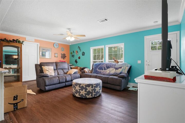 Property Photo: 39508 Bay Avenue FL 33540
