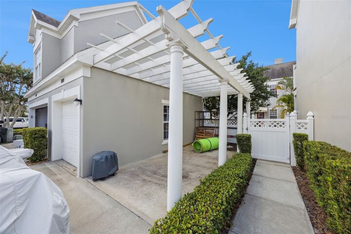 Property Photo:  519 Campus Street  FL 34747 
