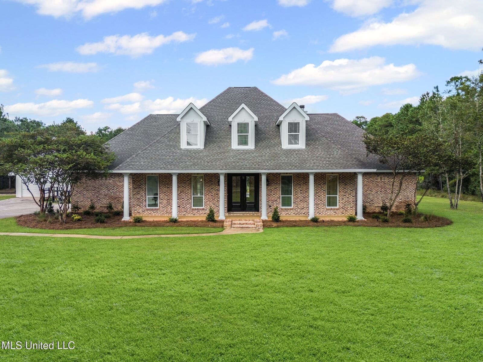 Property Photo:  23480 Arcadia Farm Road  MS 39571 