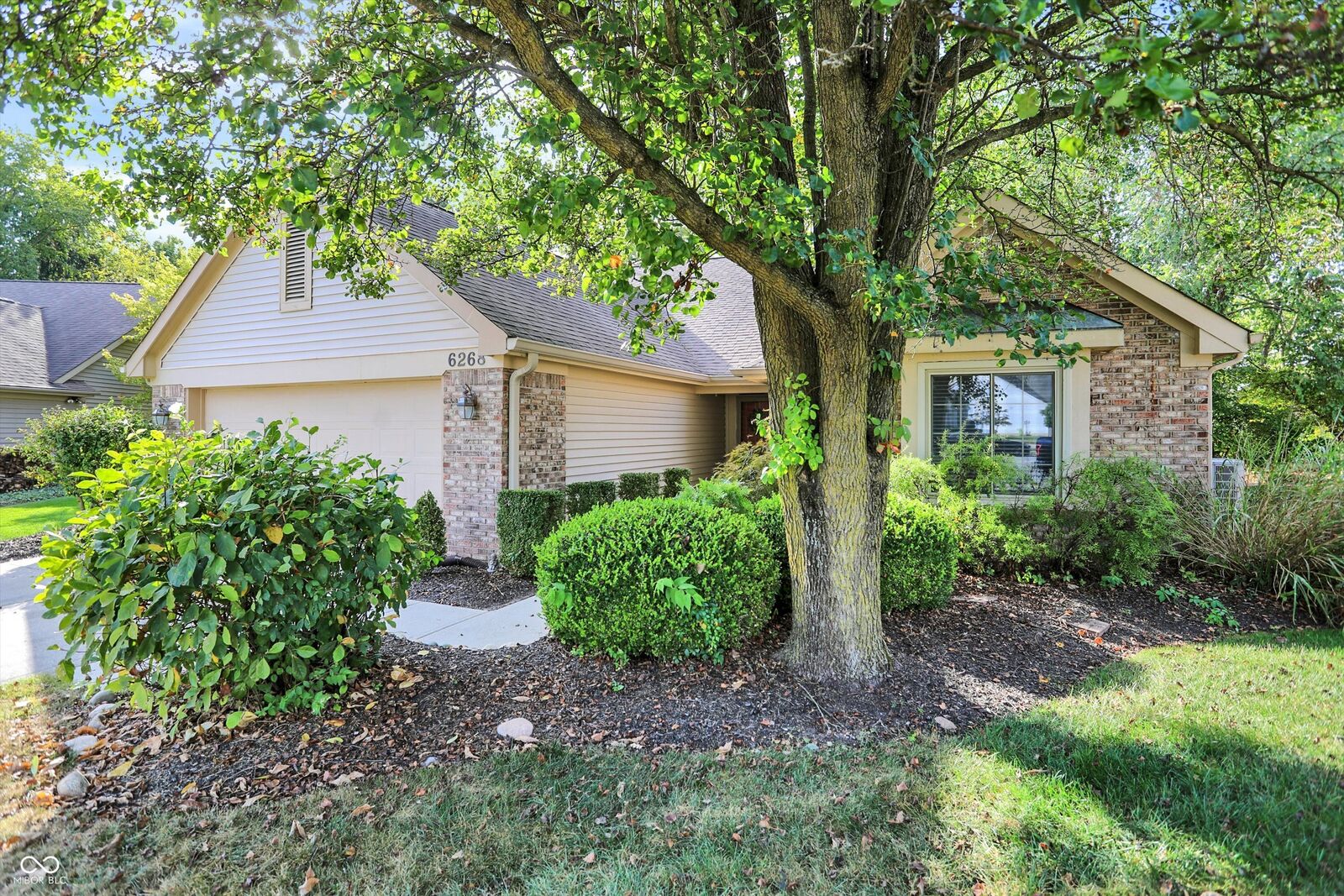 Property Photo:  6268 Hanover Court  IN 46038 