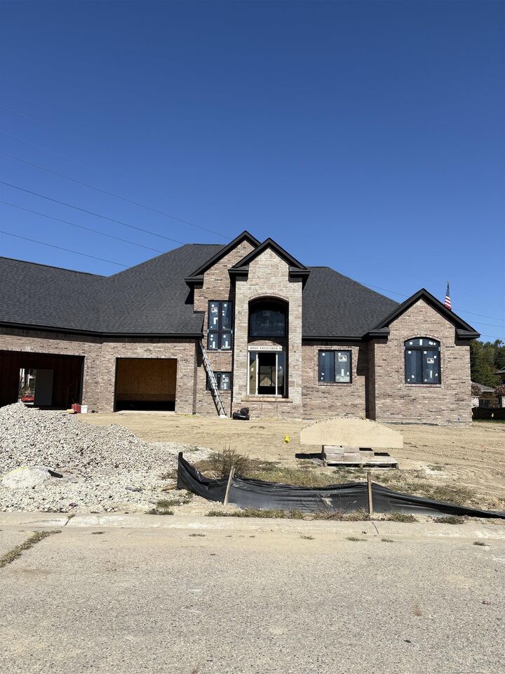 Property Photo:  10505 Excalibur Drive  MI 48315 