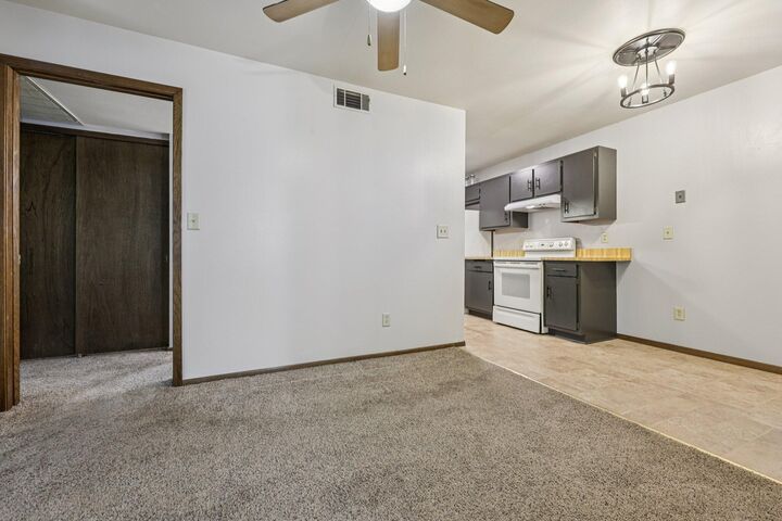 Property Photo:  1657 S Carriage Ln  WI 53151 