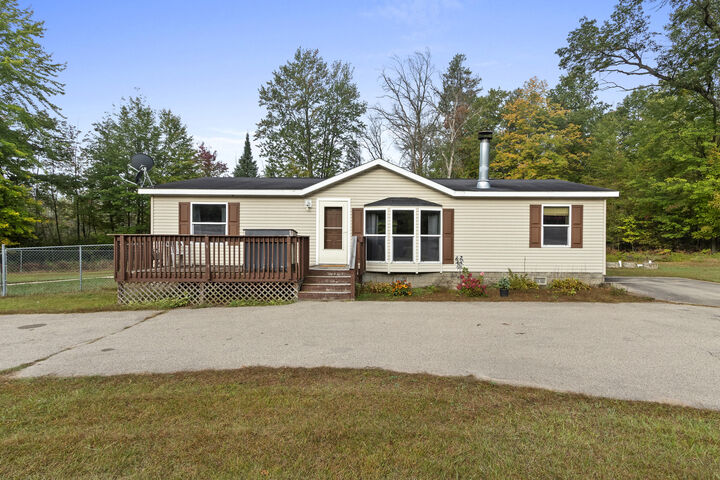 W4978 Lulu Ct  Wescott WI 54166 photo