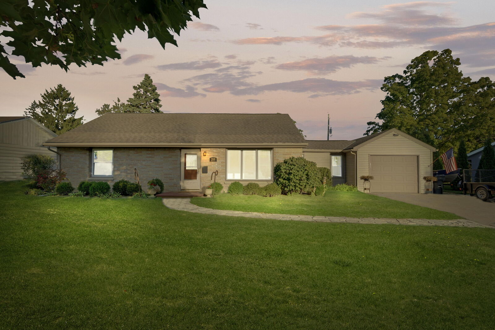 Property Photo:  208 Kenwood Dr  WI 53092 