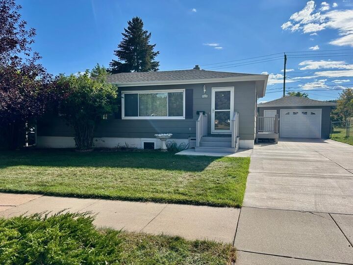 4825 Windsor Drive  Rapid City SD 57702 photo