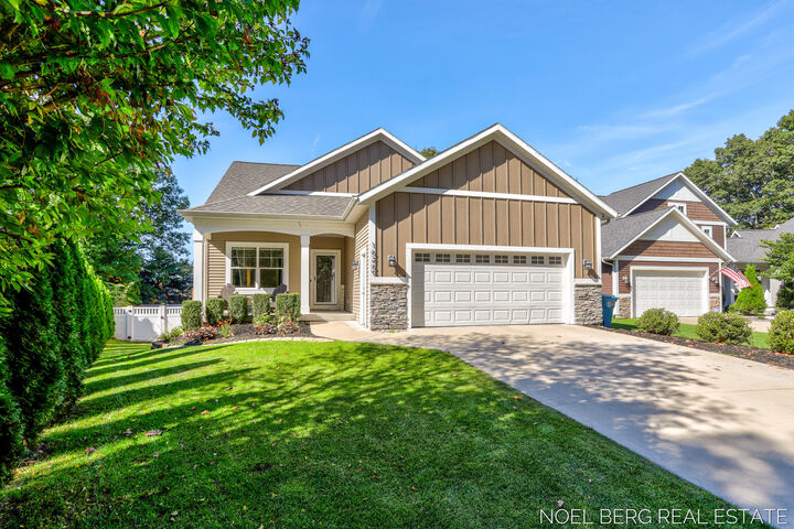 Property Photo: 16269 Heron Drive MI 49456