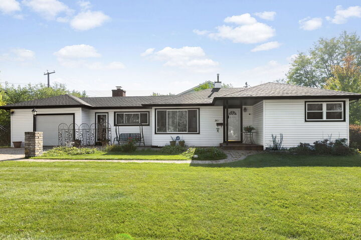 Property Photo: 2611 South Street IL 60008