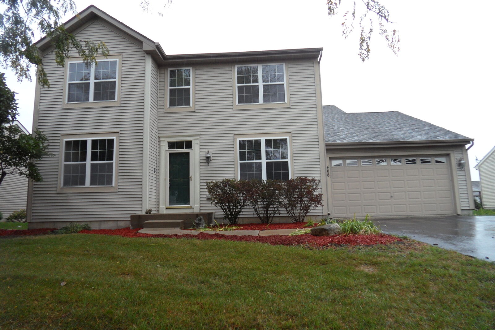 Property Photo: 408 Winding Trail IL 60135