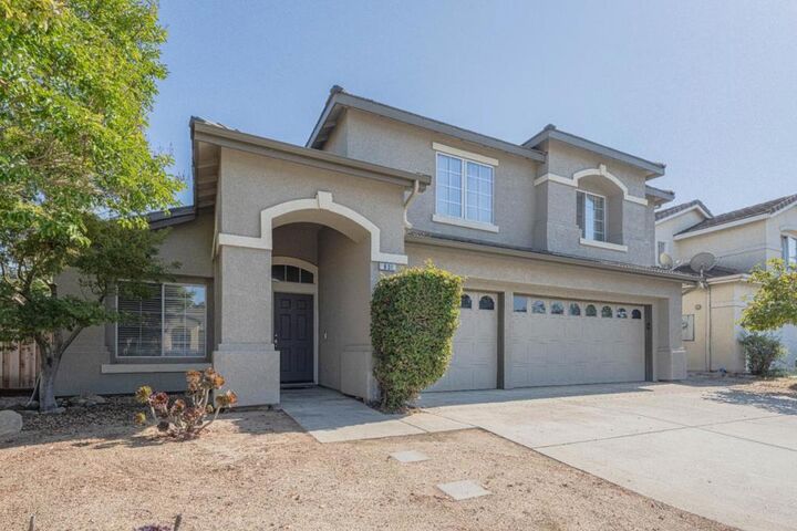 Property Photo:  831 Cactus Court  CA 93905