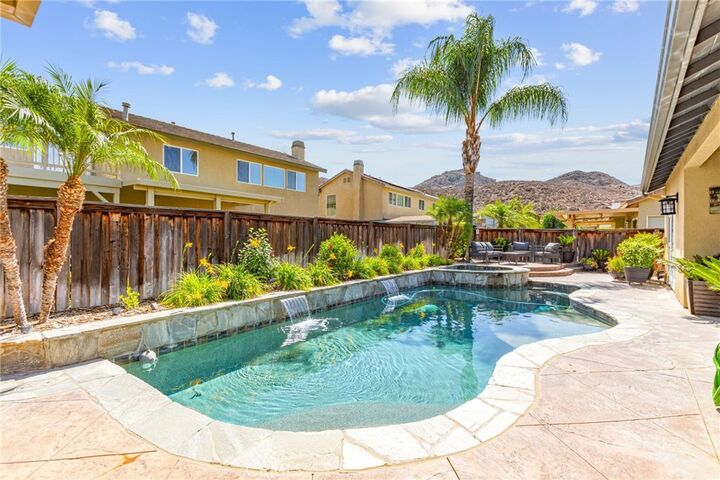 Property Photo:  1272 Cragstone  CA 92545 
