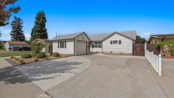 10929 Casanes Ave  Downey CA 90241 photo