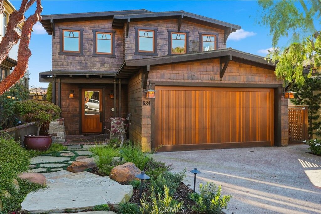 Property Photo: 624 6th Street CA 90266