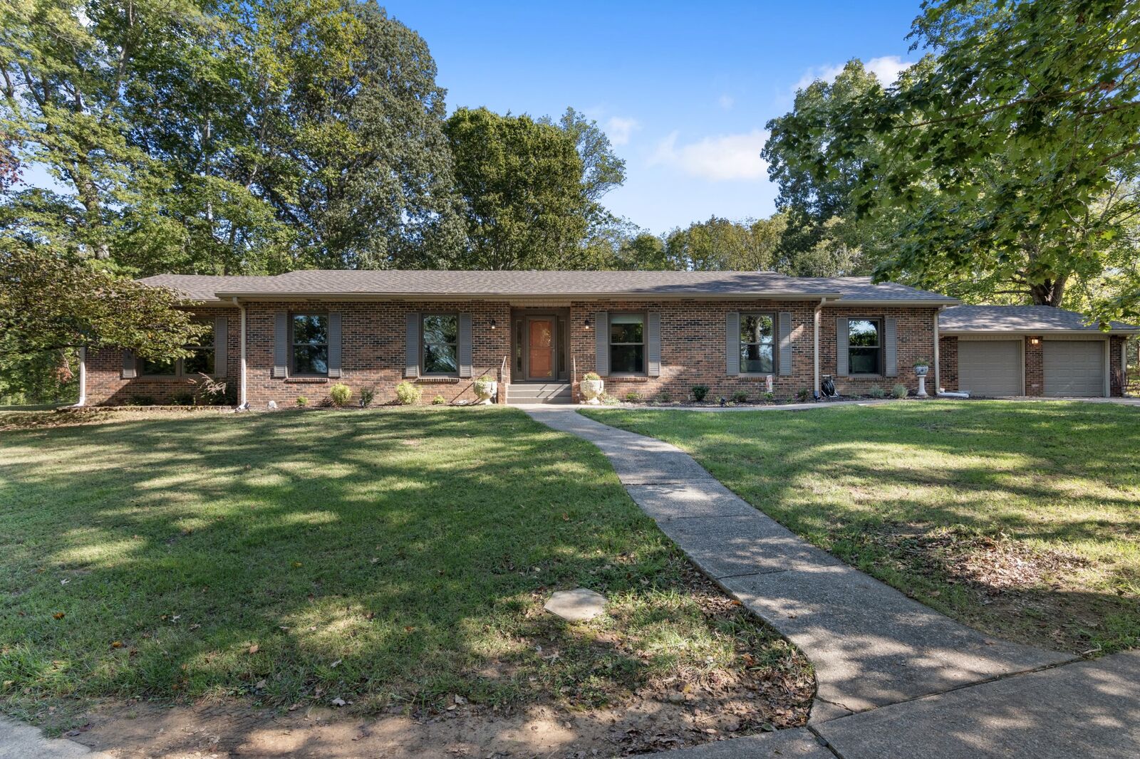 Property Photo: 338 Holiday Way KY 42211