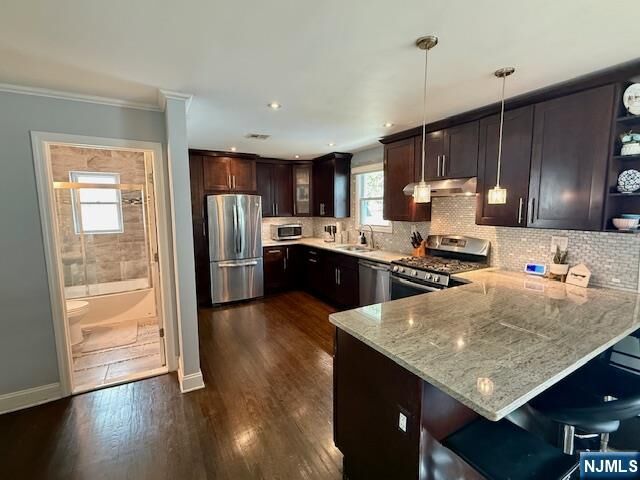 Property Photo:  6 Sherwood Road  NJ 07628 